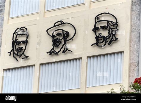 Camilo Cienfuegos And Che Guevara Fotografías E Imágenes De Alta