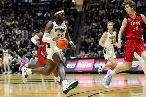 No 3 Purdue Basketball Cruises To 79 59 Victory Over Incarnate Word