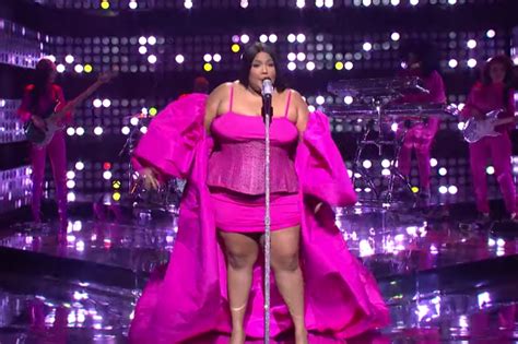 Lizzo Performs Double Duty As Snl Host And Musical Guest