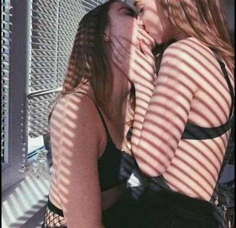 Cute Lesbian Couples Lesbian Love Cute Couples Goals Girl Sex