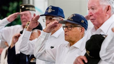 16 Veterans Presented The Ambassador For Peace Medal By Korean