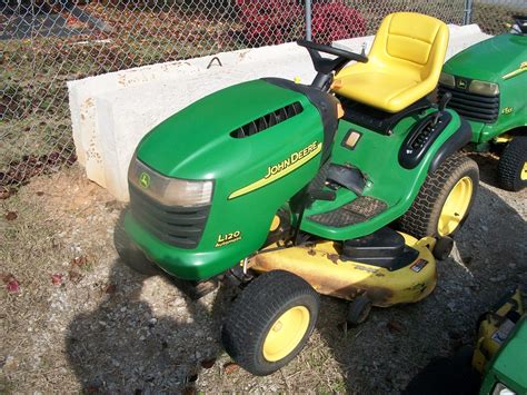 John Deere L120 Lawn And Garden And Commercial Mowing John Deere