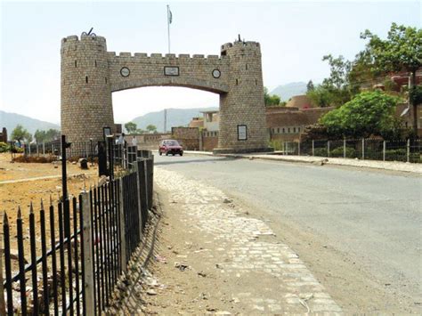 Bab-e-Khyber (Khyber Gate)