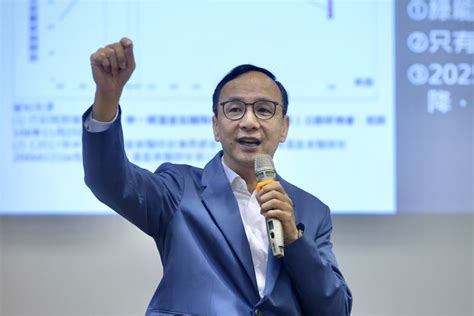 侯友宜批「選策會名單黑金」！朱立倫回應了 曝兩人通話內容