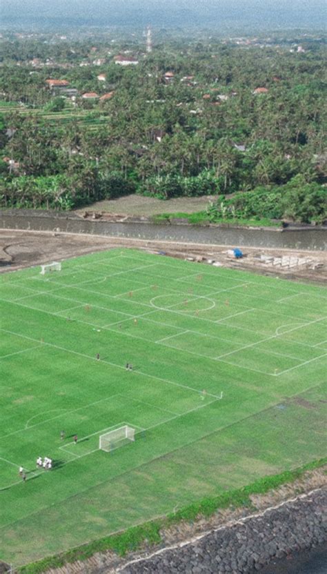 Bali Football On Twitter Lihat Di Salah Satu Lapangan Bali United