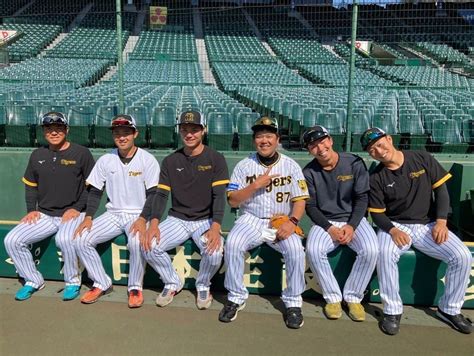 阪神タイガースさんのインスタグラム写真 阪神タイガースinstagram 「本日、明日の2日間は甲子園球場でウエスタン・リーグ中日戦を開催します！練習前の様子をお届けします