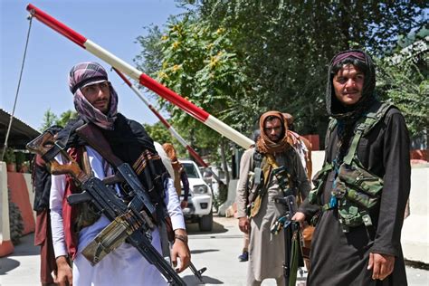 Afghanistan Taliban Carrying Out Door To Door Manhunt Report Says