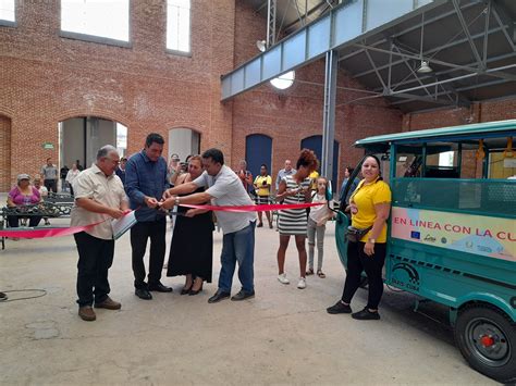 Ruta De Triciclos El Ctricos Por La Calle L Nea Fotos Radio Reloj