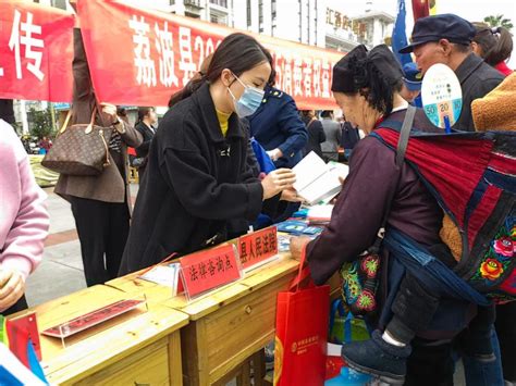 3·15国际消费者权益日，法院来宣传澎湃号·政务澎湃新闻 The Paper