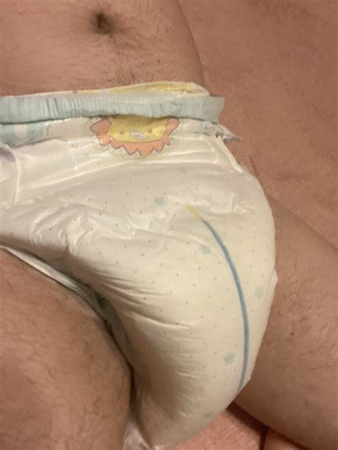 Diaper Boy Blm On Twitter Rt Squeakyboi Just An Average Otter