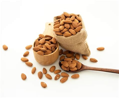 Raw Almonds Or