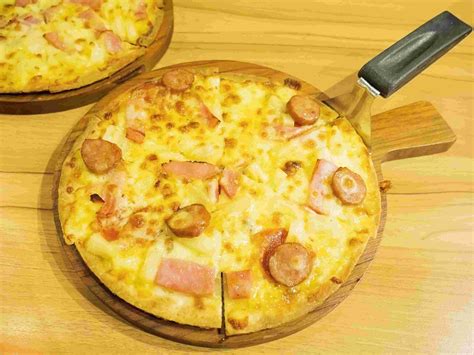 Pineapple Pizza – Pizzello