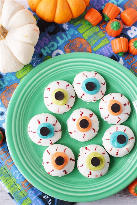 Halloween Eyeball Cookies- The Rebel Chick