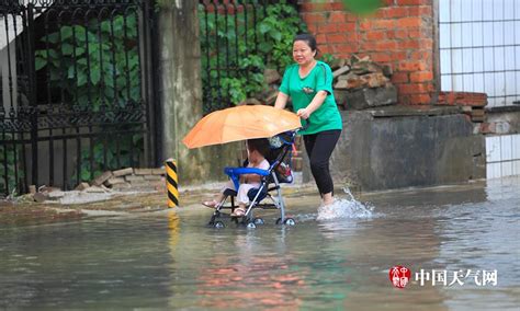 南宁强降雨致城区内涝 广西高清图片 中国天气网