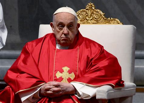 El Papa Francisco Se Ausenta Del Vía Crucis Del Coliseo Para Cuidar Su