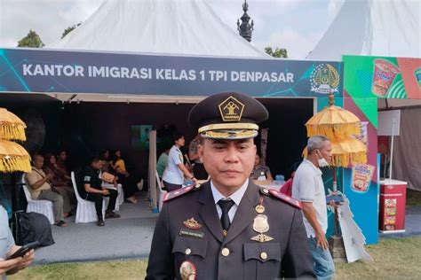 Imigrasi Denpasar Buru Wna Bangladesh Nekat Jadi Sopir Pariwisata Di