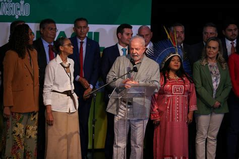 Lula Fecha Lista Ministerial Espa O Ampliado Para Mdb Psd E Uni O