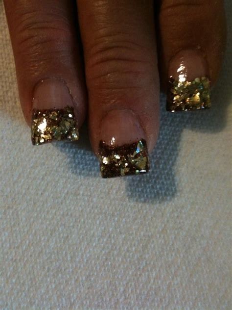 Gold flakes | Nail art, Nails, Gold flakes