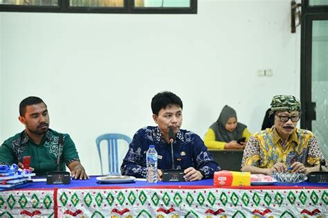 Dekranasda Boltim Selenggarakan Penjurian Sayembara Desain Batik Khas