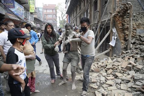 22 Ways In Which You Can Help Nepal Earthquake Victims