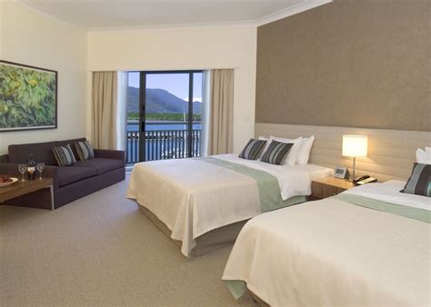 shangri la   marina hotels  cairns audley travel
