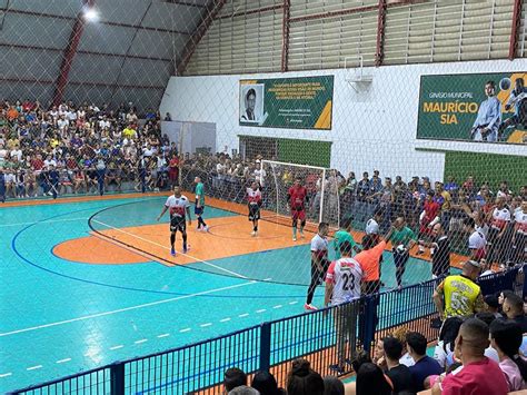 Em Jogo Emocionante Os Craques Vence EZG Pelo Futsal De Artur Nogueira