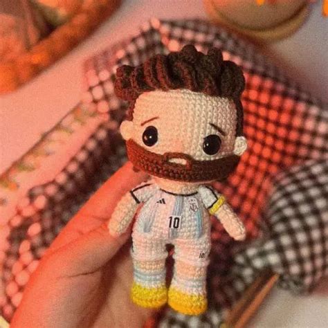 Captura La Esencia Del F Tbol Con El Patr N Amigurumi Gratuito En