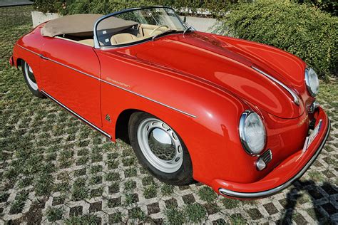 Inside The History Of The Porsche 356 Speedster The Outlierman