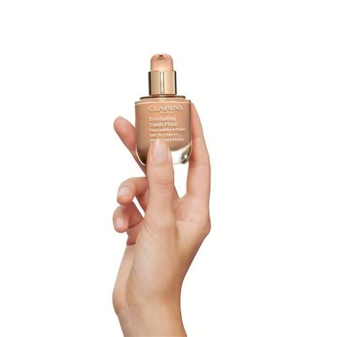 Clarins Everlasting Youth Fluid Foundation Spf Liquid Foundation