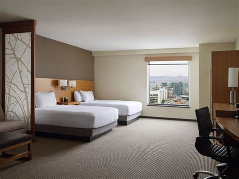 Denver Hotel with Mountain Views | Hyatt Place Denver/Downtown