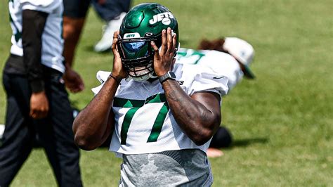 NY Jets Top Training Camp Storylines Mekhi Becton Leads The Way