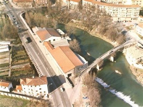 Vista A Rea De La Presa Y Puente De Santa Engracia Fotograf A