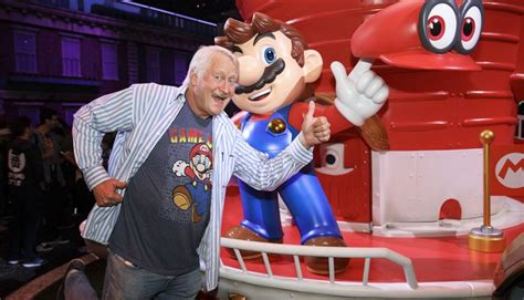 Charles Martinet dejará de ser la voz de Mario TEC