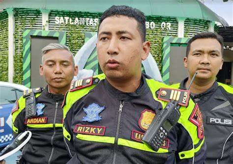 Hari Terakhir Libur Panjang 80 Ribu Kendaraan Melintas Di Jalur Puncak