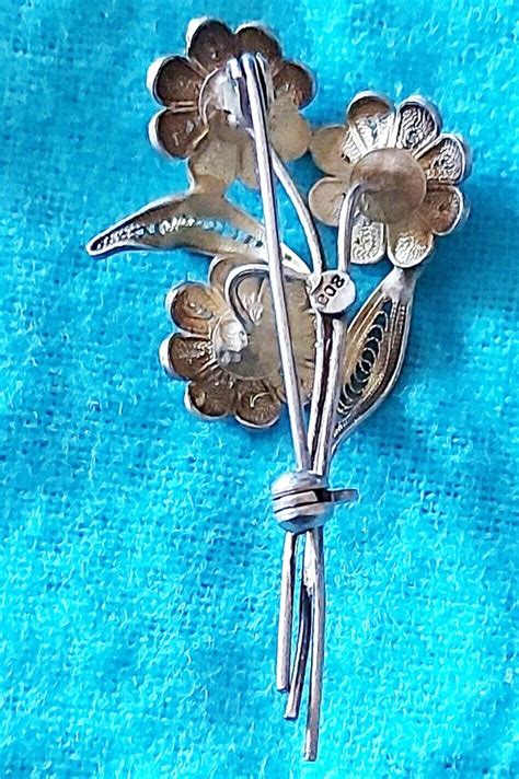 Rare Antique 800 Silver Filigree Flower Brooch Gem