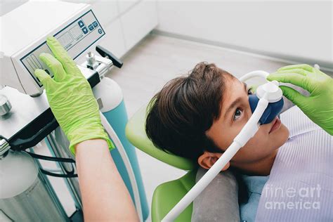 Dentist Administering Nitrous Oxide Photograph By Peakstock Science