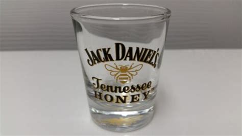 Jack Daniel S Tennessee Honey Whiskey Shot Glass Honey Bee On Bottom Of Glass Ebay