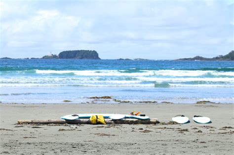 Surfing In Tofino - Go Live Explore