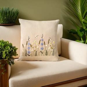 Wildflowers Border Pillow Embroidery Pattern, Hand Embroidery Design ...