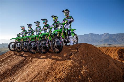 Photo Gallery Monster Energy Pro Circuit Kawasaki Team Shoot