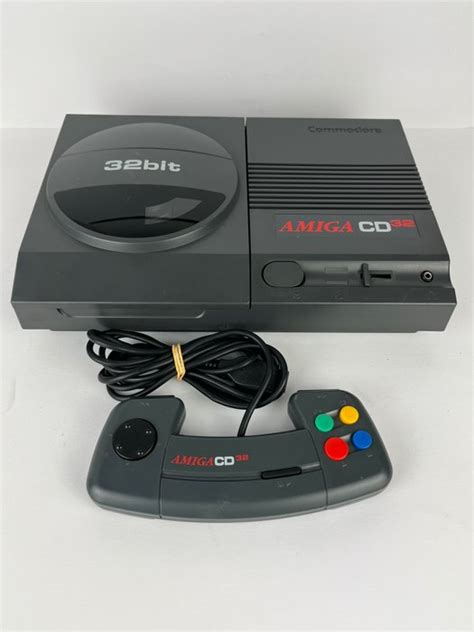 Commodore Amiga CD32 - Console - Catawiki