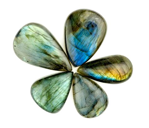 Healing Properties of Labradorite - Love & Light School of Crystal Therapy