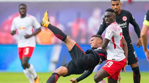 Eintracht Frankfurt Vs ­rb Leipzig Versinkt Das Montagsspiel Im Chaos Sport Bildde