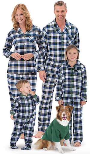 Family Matching Classic Christmas Pajamas | MomMeMatch.com