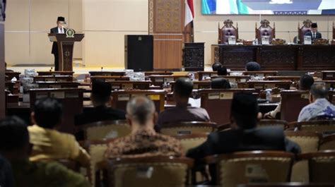 DPRD Sumsel Dengarkan Jawaban Gubernur Atas Pandangan Umum Fraksi