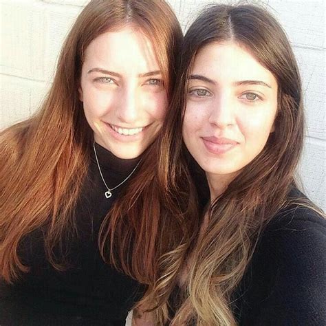 Pin By Ayo Ajani On Turkish Celebrity Selfies Turkish Women Beautiful Brunette Beauty