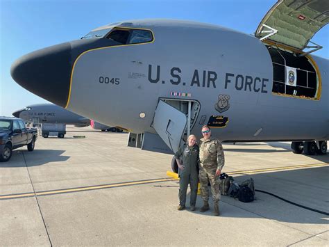 Dad Marshals Pennsylvania Air Guard Daughter's First Flight > National Guard > News Features ...