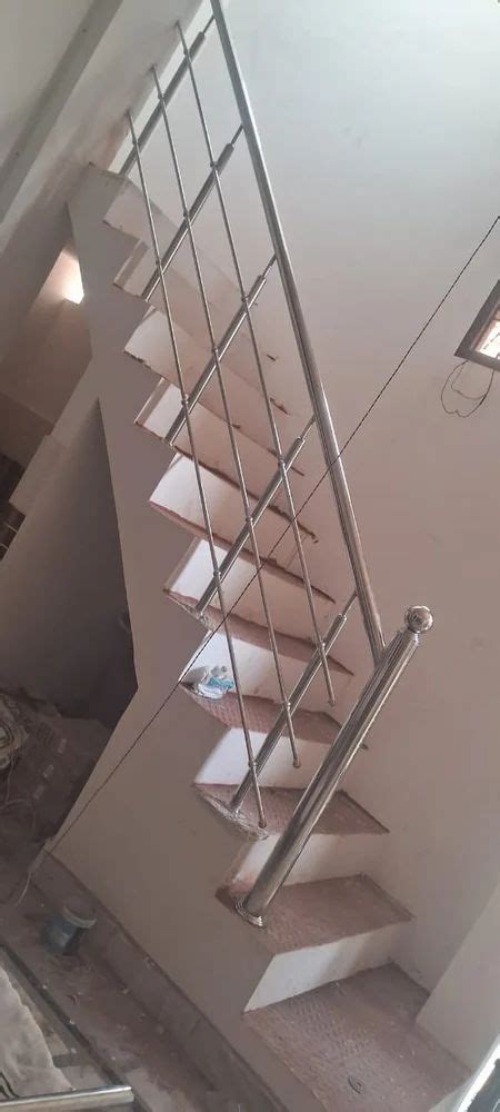 Silver Stairs Stainless Steel Staircase Railing For Home At Rs 500