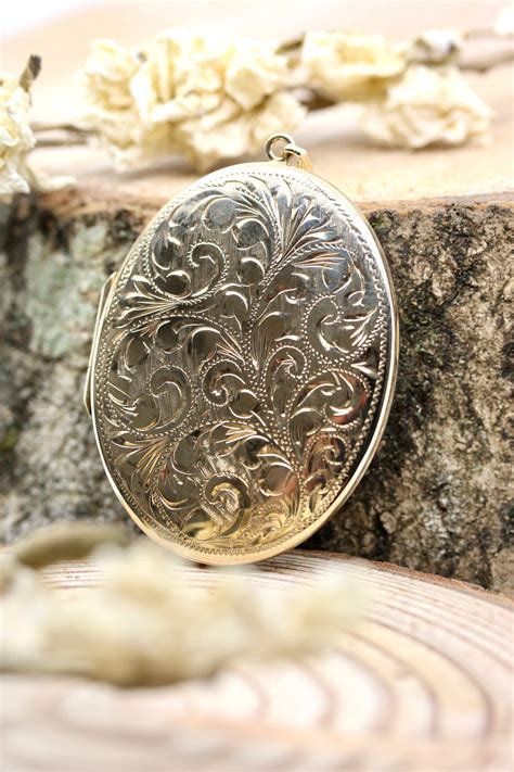 Gorgeous Engraved Locket Heavy Vintage Locket Ct Gold Large Locket