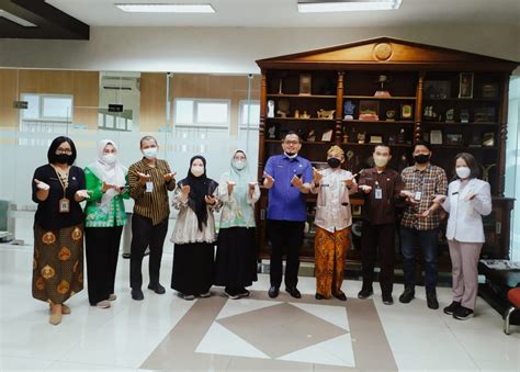 RSUD Dr Moewardi Sambut Rombongan Studi Banding Dari RSUD Arifin